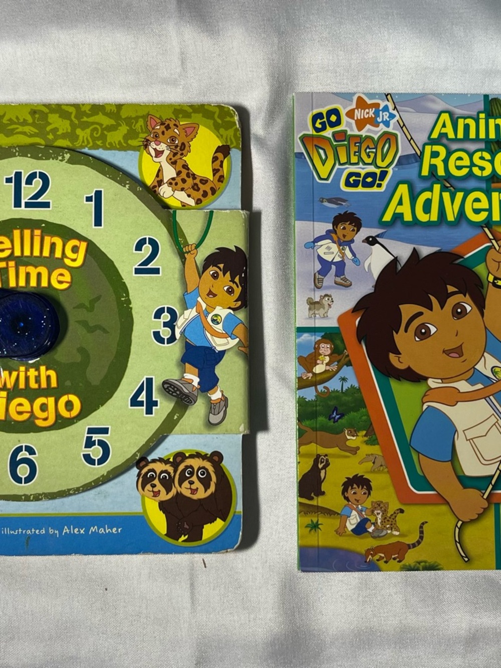 Go Diego Go Book Lot 2 Telling Time‎ Animal Rescue 2007 Nickelodeon Kids